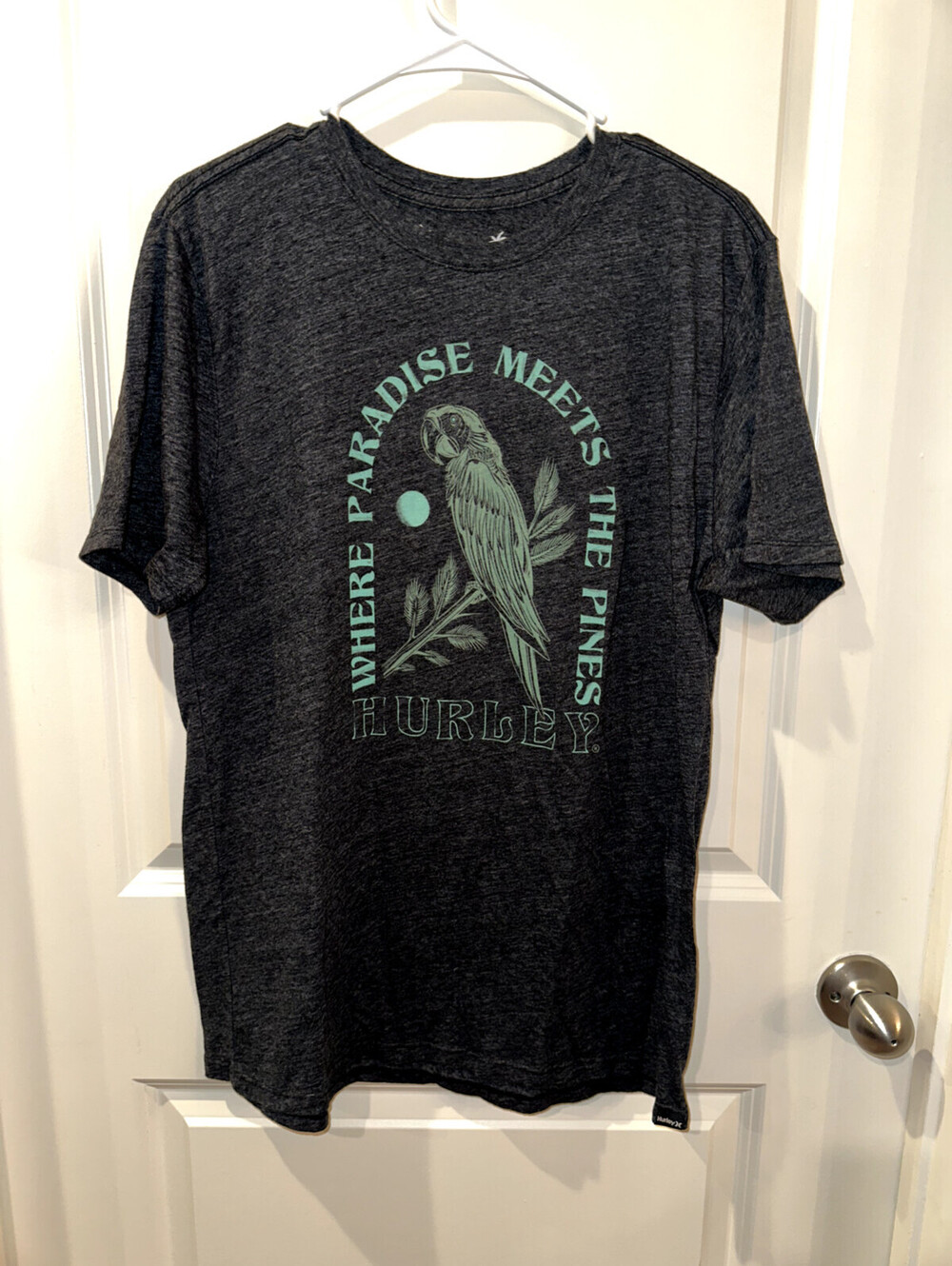 EUC Hurley "Where Paradise Meets the Pines" T-shirt, Size L